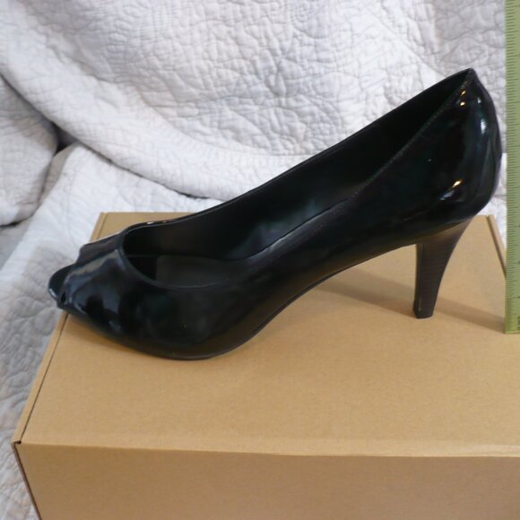 NEW WITHOUT BOX- Predictions Brand Black Patent Peep Toes w/ Stack Heels-SZ 13W - Picture 7 of 9